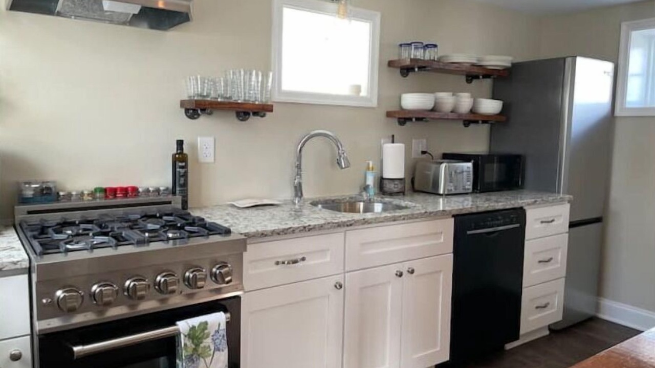 Photo of Kitchen in Broadway