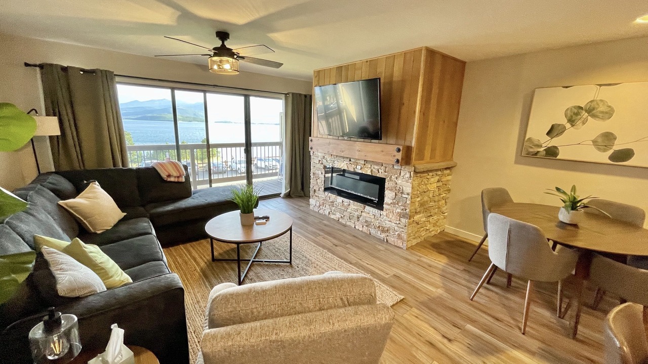 Photo of Livingroom in Dillon