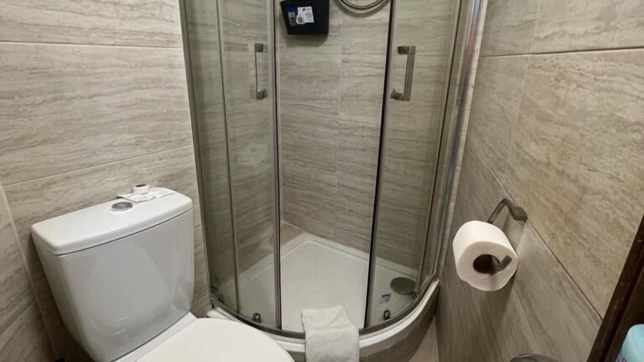 Photo of Bathroom in Queen's Park