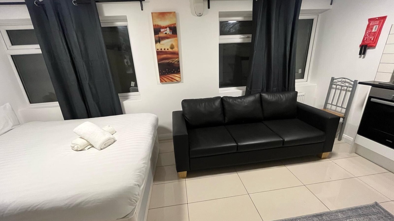 Photo of Bedroom in Queen's Park