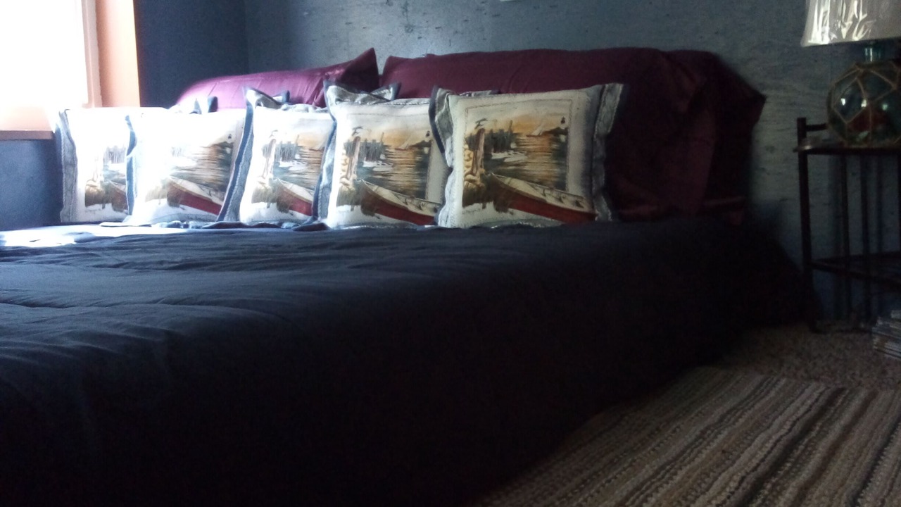 Photo of Bedroom in Kalifornsky