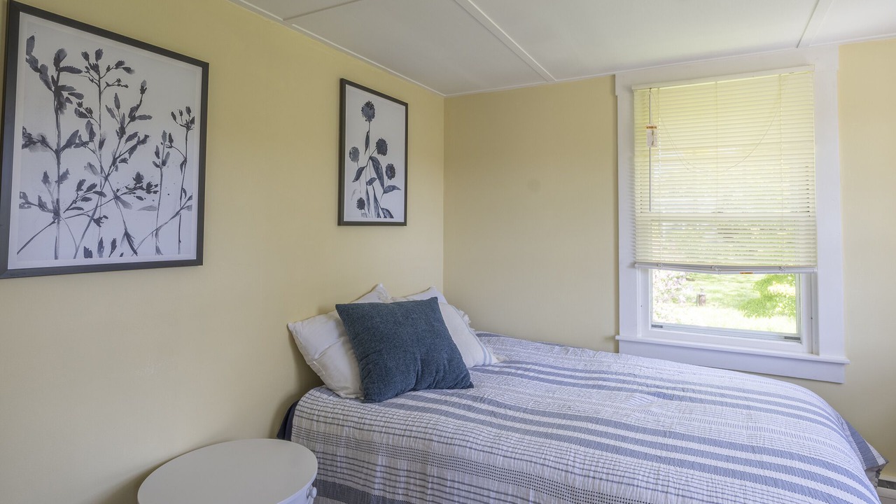 Photo of Bedroom in Little Compton