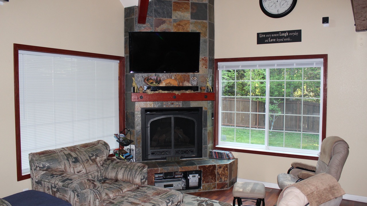 Photo of Livingroom in Ashford