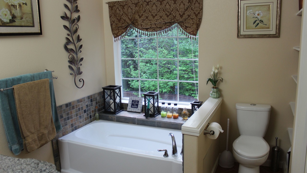 Photo of Bathroom in Ashford