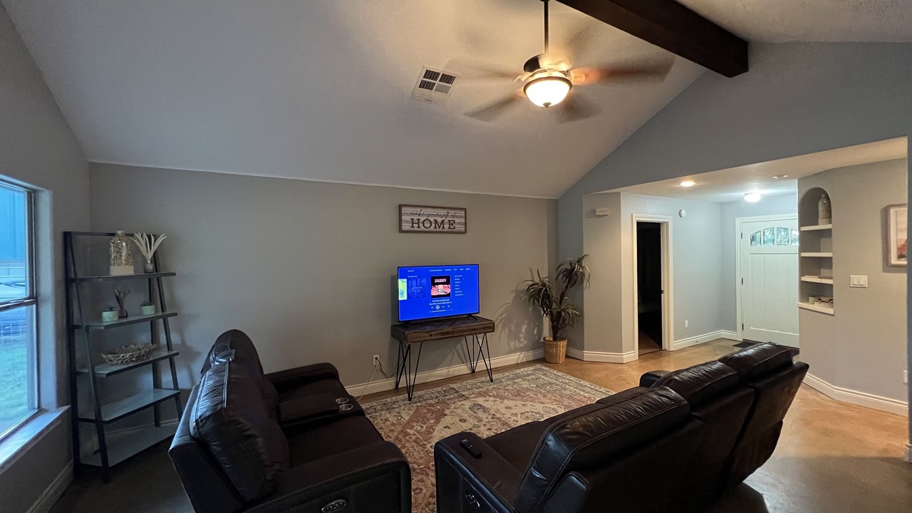 Photo of Livingroom in Burnet