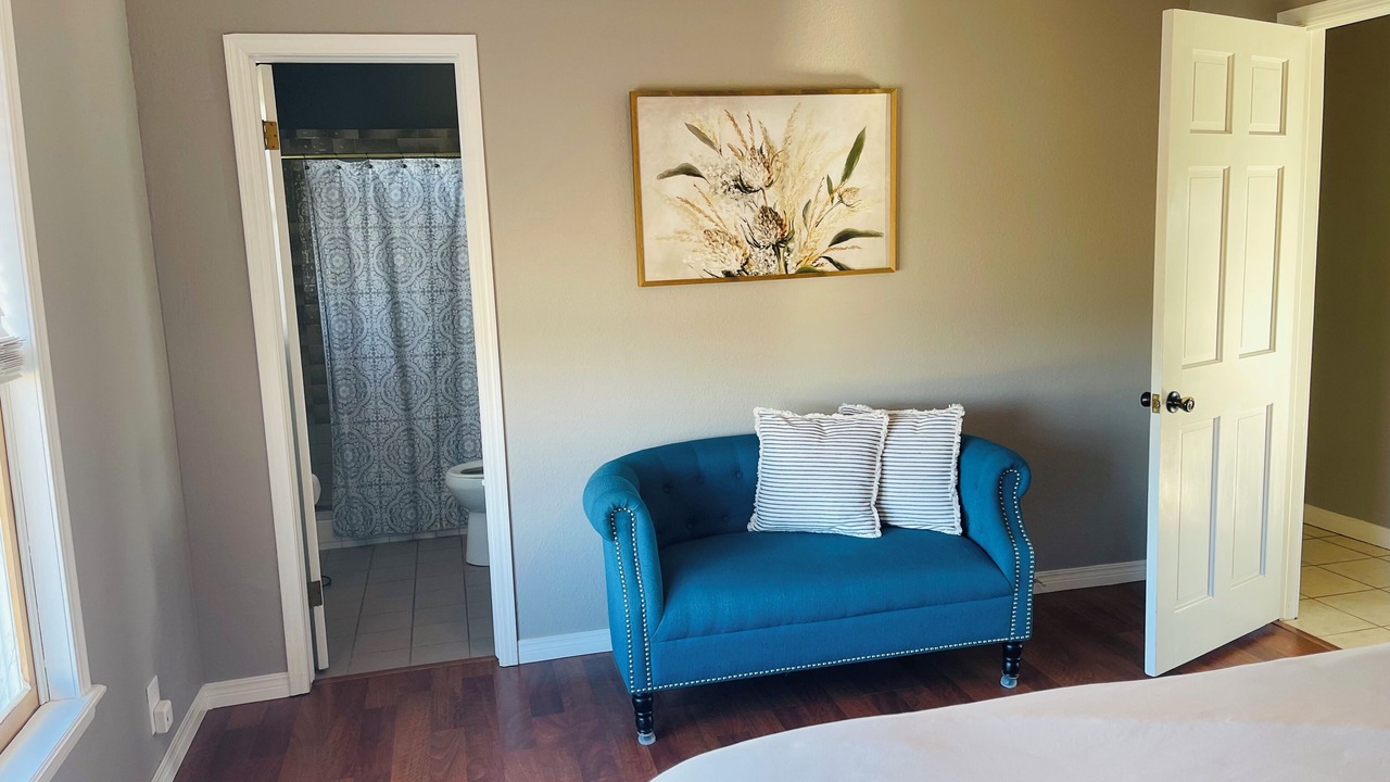 Photo of Bedroom in Lincoln County