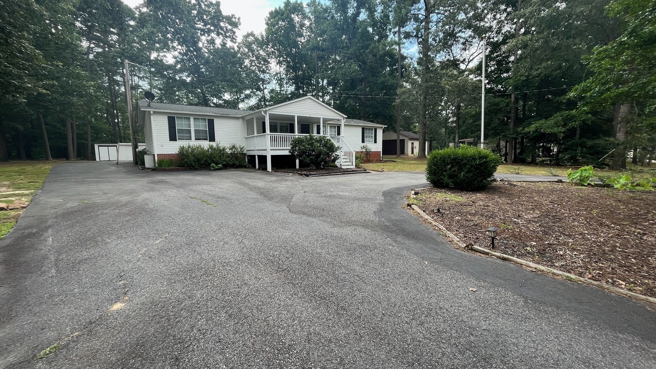 Photo of Outdoor in Bracey