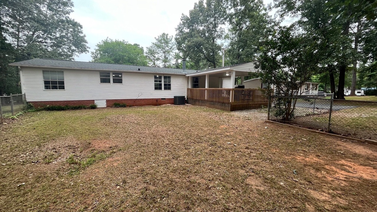 Photo of Outdoor in Bracey