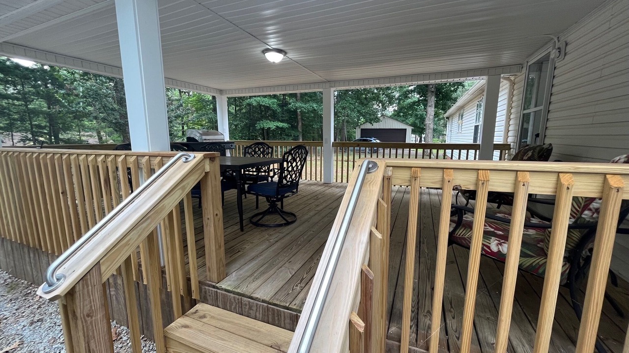 Photo of Outdoor in Bracey