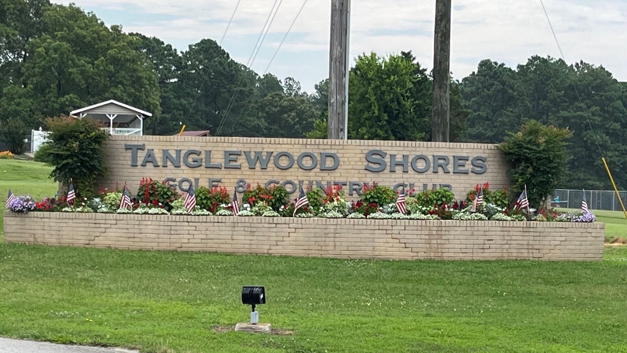 Photo of Outdoor in Bracey