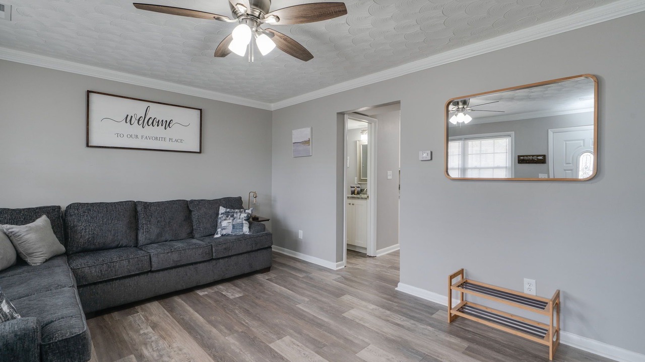 Photo of Livingroom in Newport News