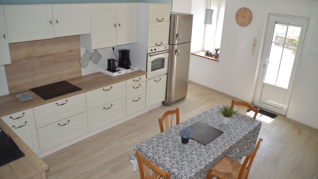 Photo of Kitchen in Saint-Michel-Mont-Mercure