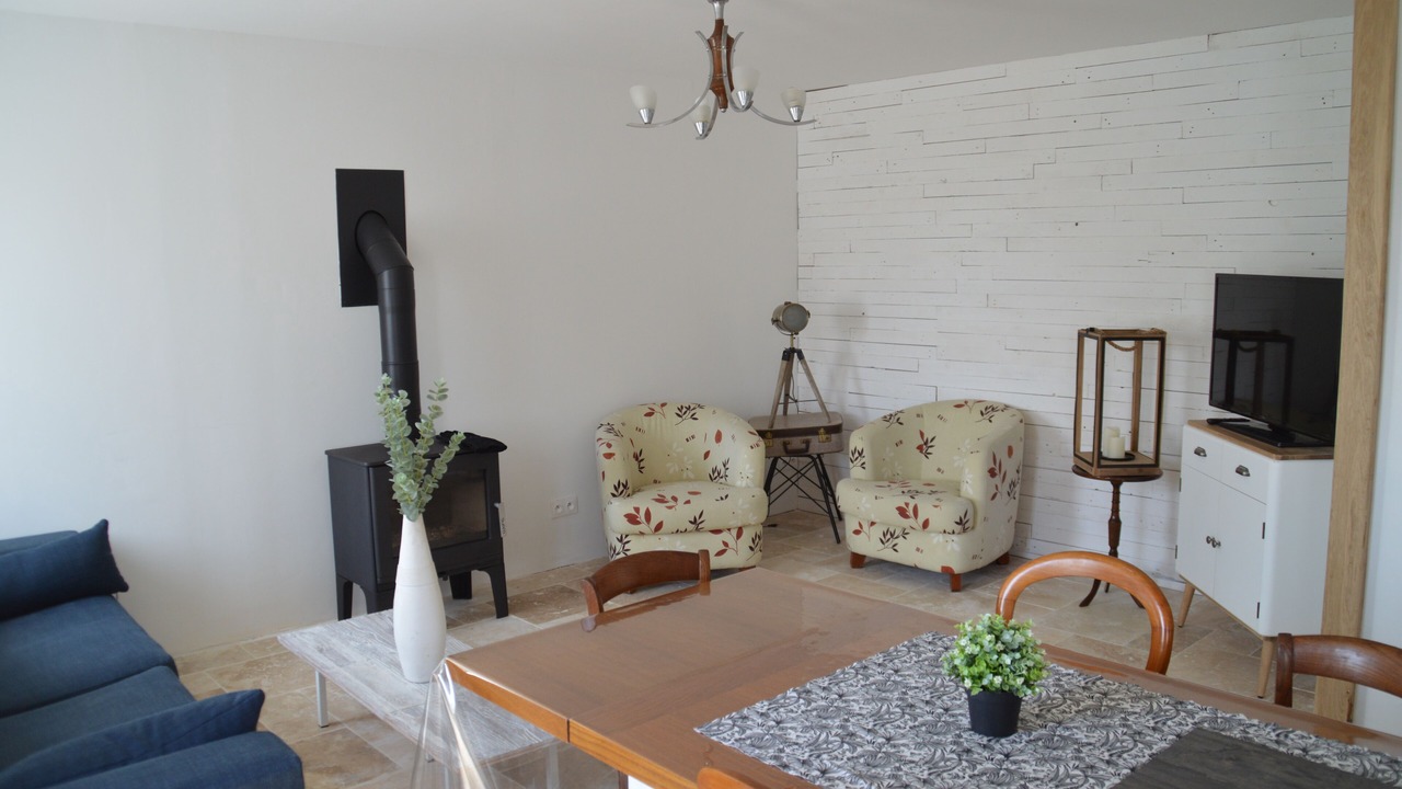 Photo of Livingroom in Saint-Michel-Mont-Mercure