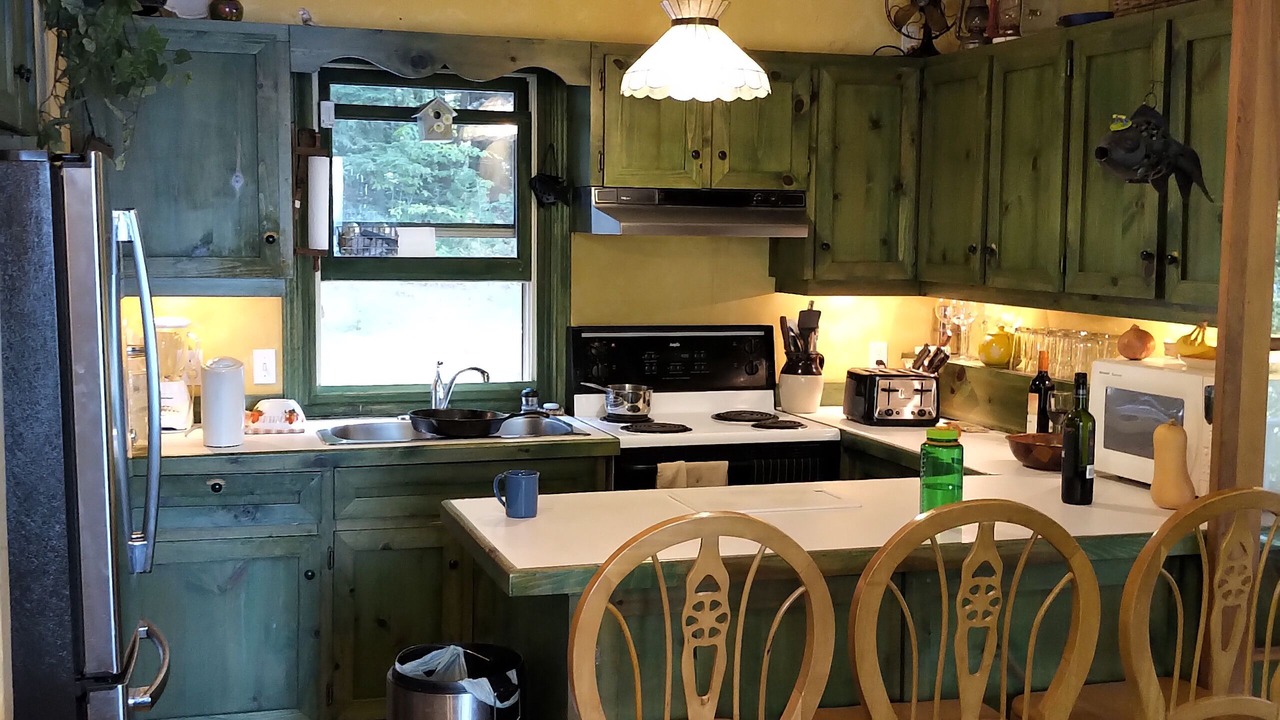 Photo of Kitchen in Algonquin Highlands