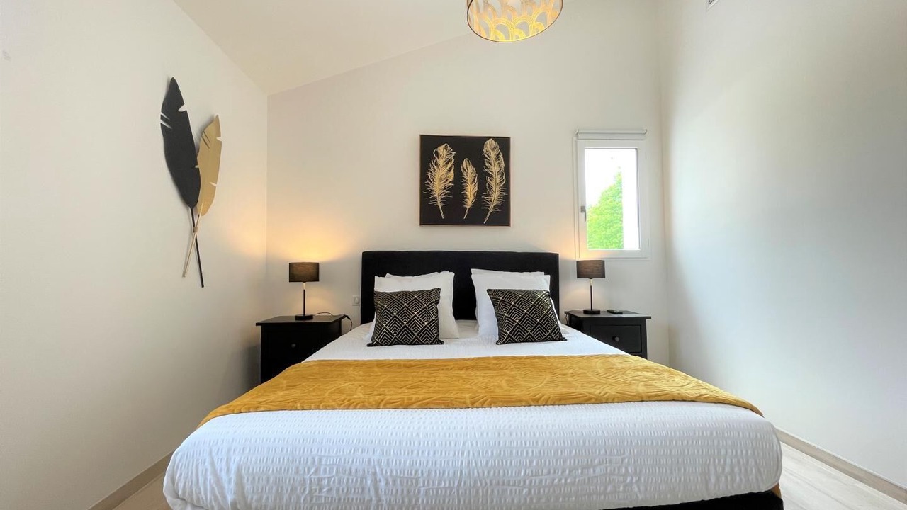 Photo of Bedroom in Sare