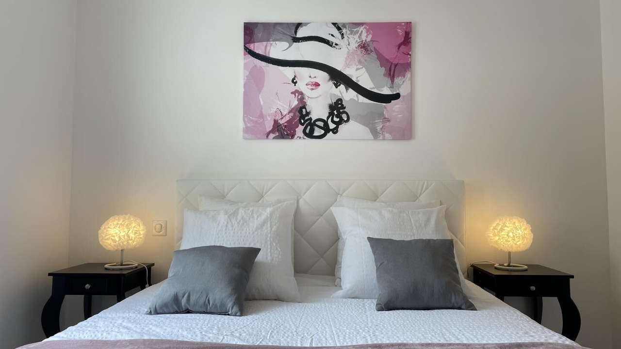 Photo of Bedroom in Sare