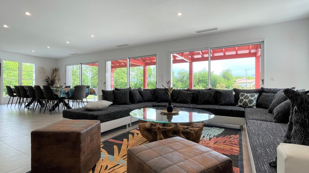 Photo of Livingroom in Sare
