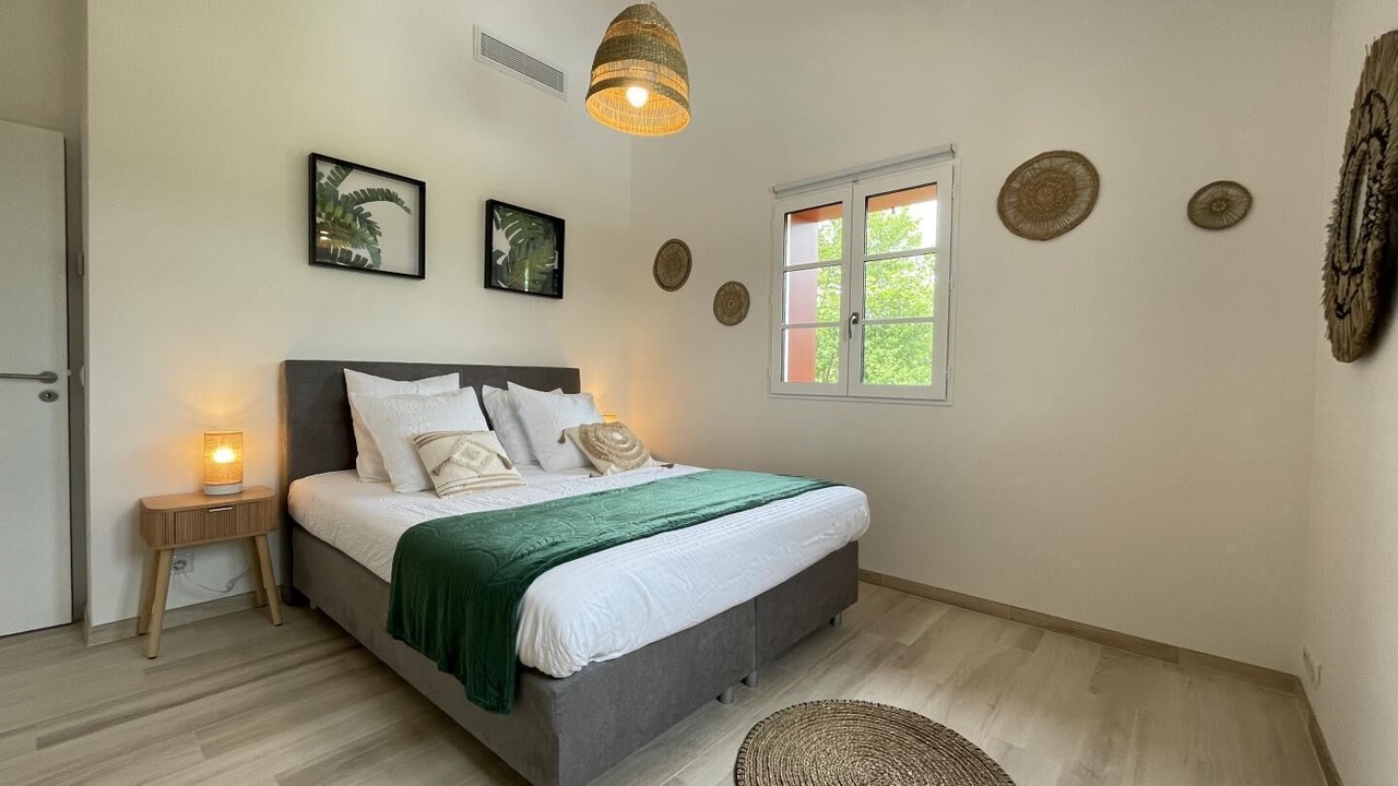 Photo of Bedroom in Sare
