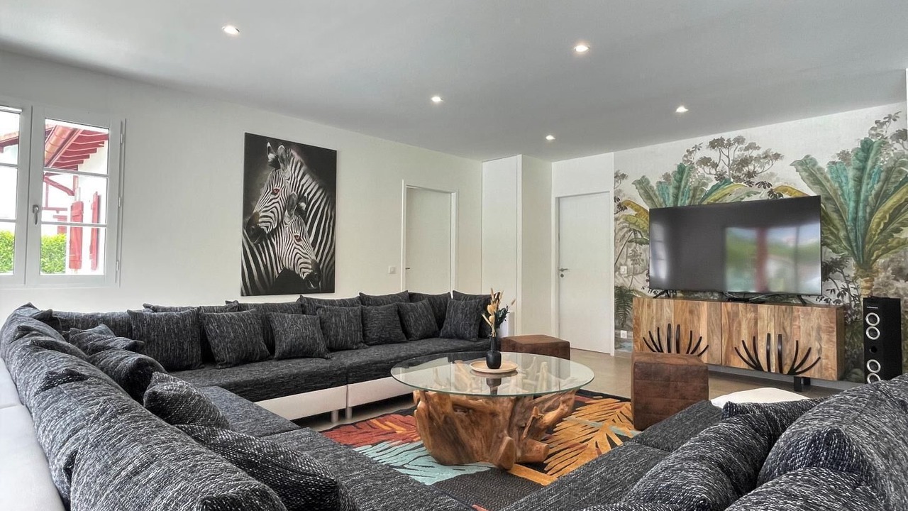 Photo of Livingroom in Sare