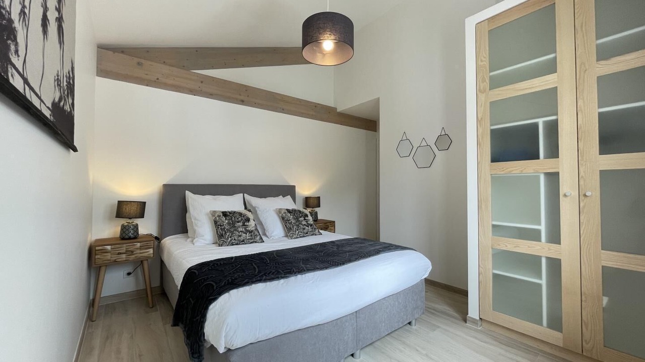 Photo of Bedroom in Sare