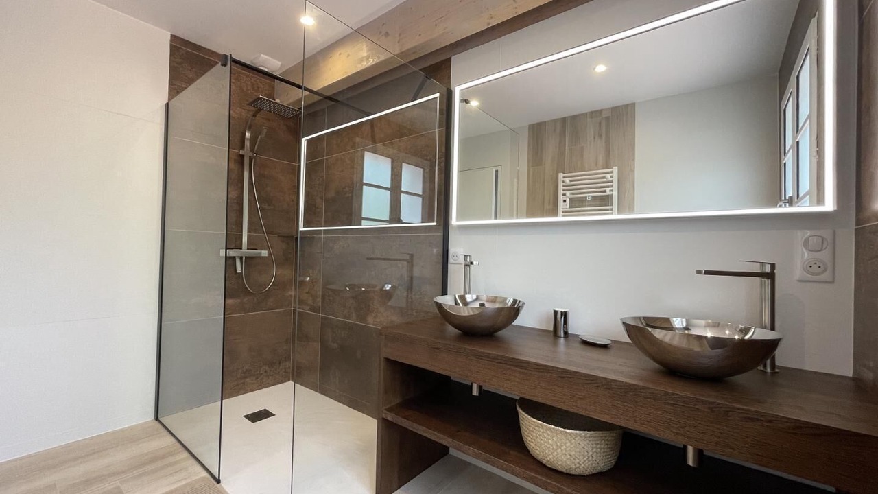 Photo of Bathroom in Sare
