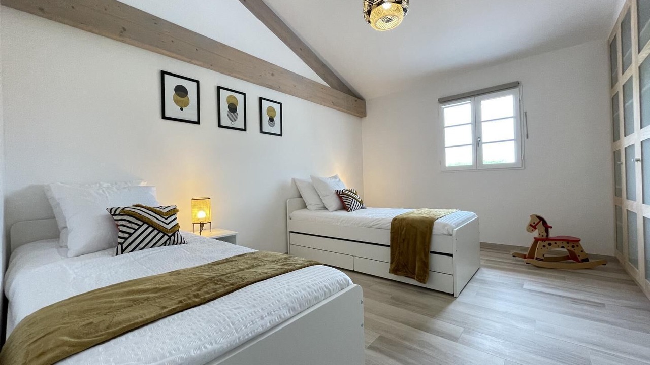 Photo of Bedroom in Sare