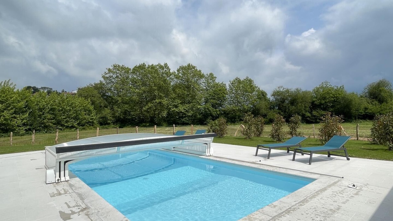 Photo of Outdoor in Sare