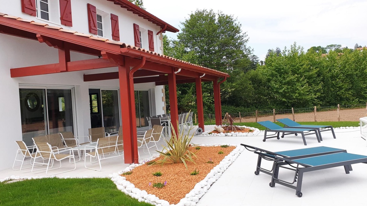 Photo of Outdoor in Sare