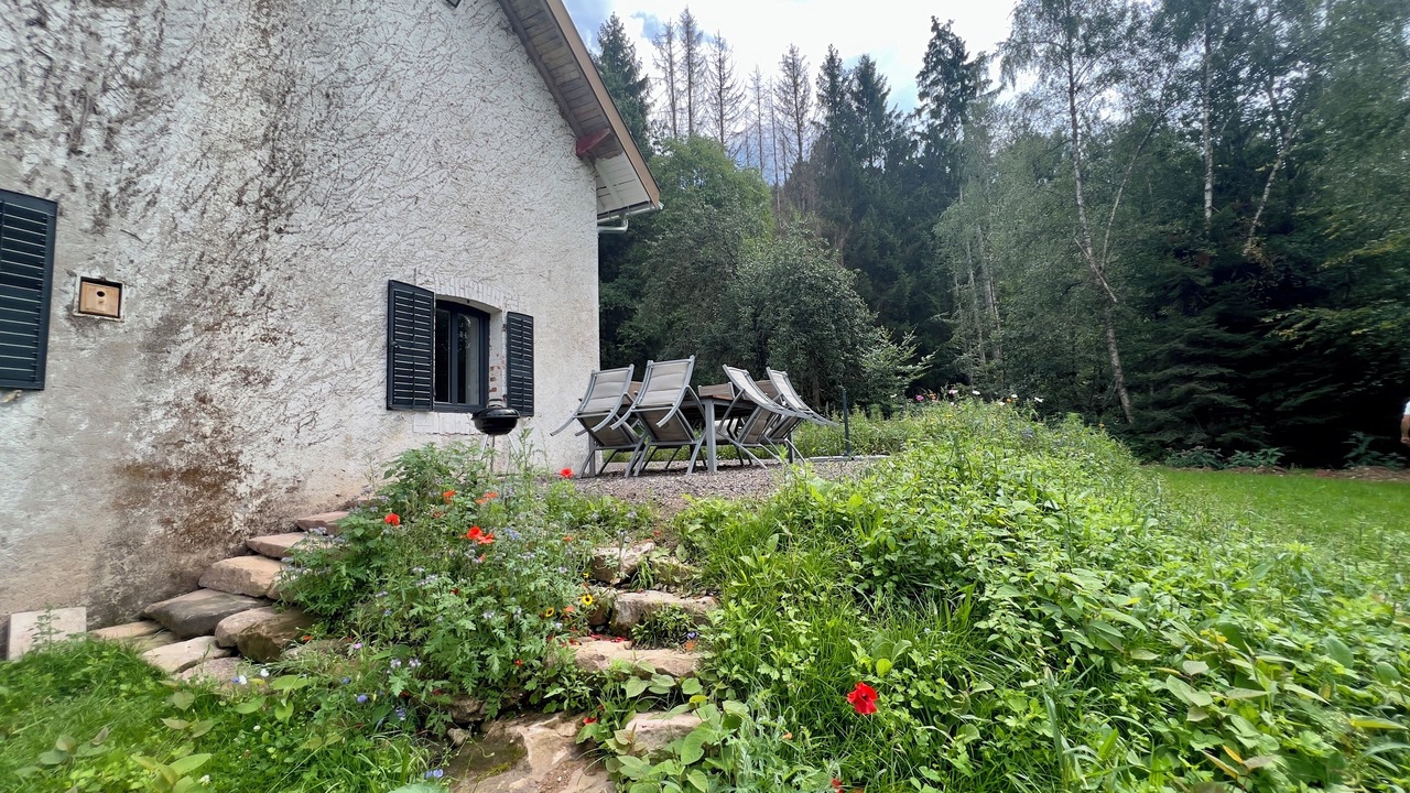 Photo of Patio Balcony in Belmont-sur-Buttant