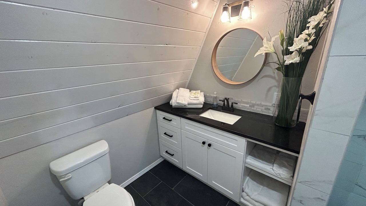 Photo of Bathroom in Garvin County