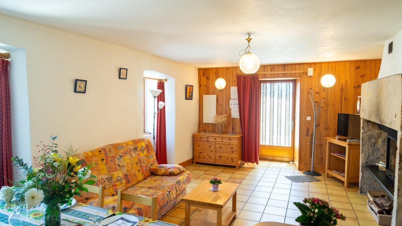 Photo of Livingroom in Saint-Georges-de-Levejac