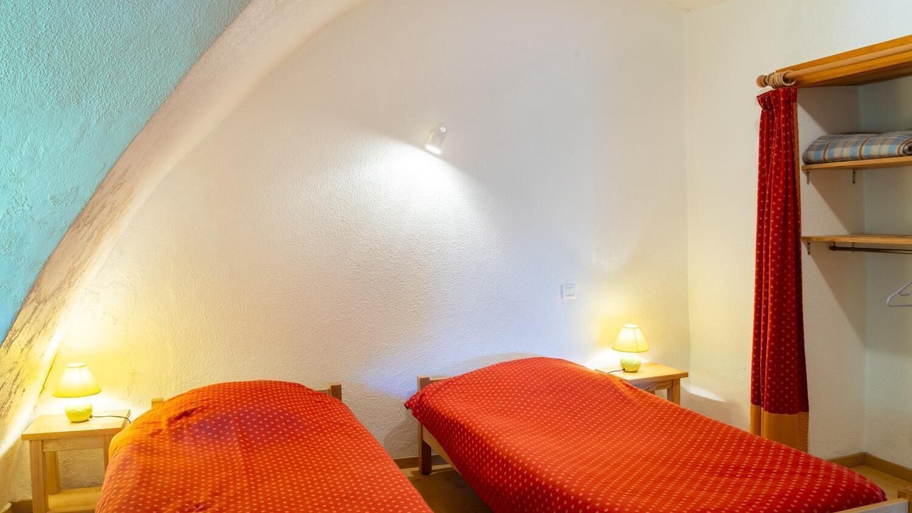 Photo of Bedroom in Saint-Georges-de-Levejac