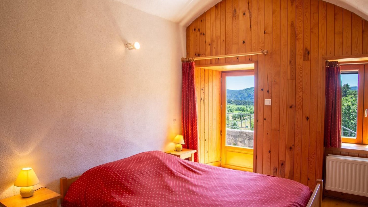 Photo of Bedroom in Saint-Georges-de-Levejac
