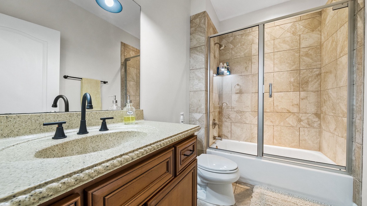 Photo of Bathroom in Andersonville