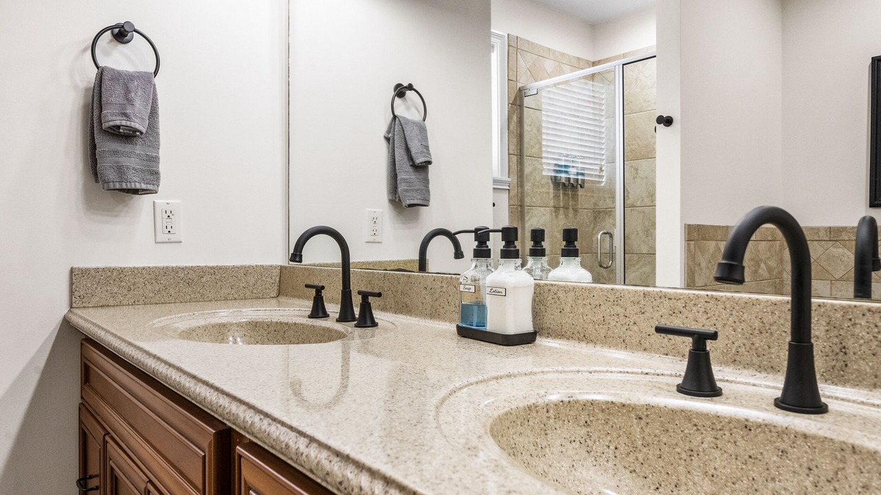 Photo of Bathroom in Andersonville