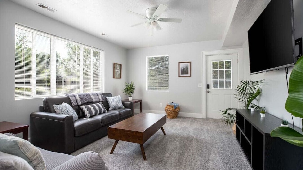 Photo of Livingroom in Lower Avenues