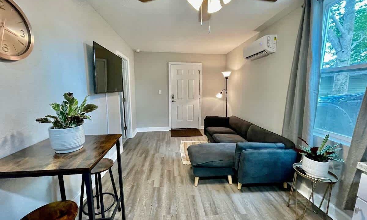 Photo of Livingroom in Dixieland