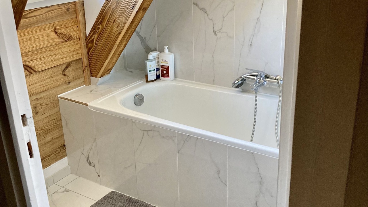 Photo of Bathroom in Bazoches-sur-Guyonne