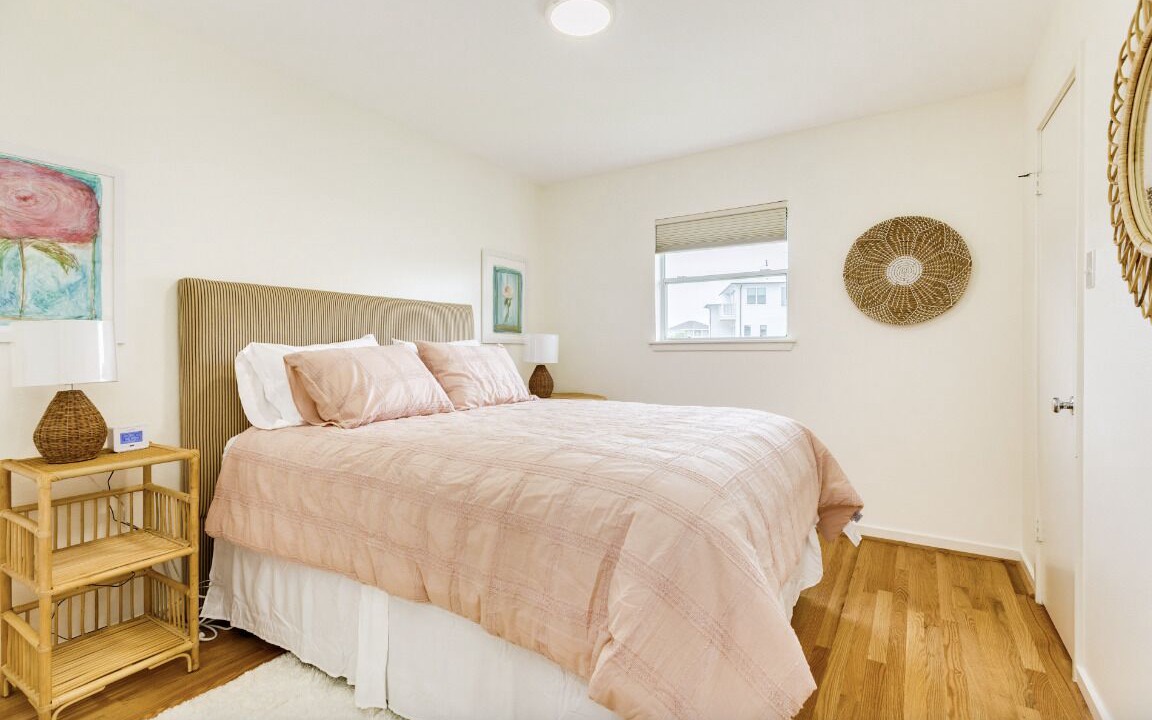 Photo of Bedroom in Pirates Beach West