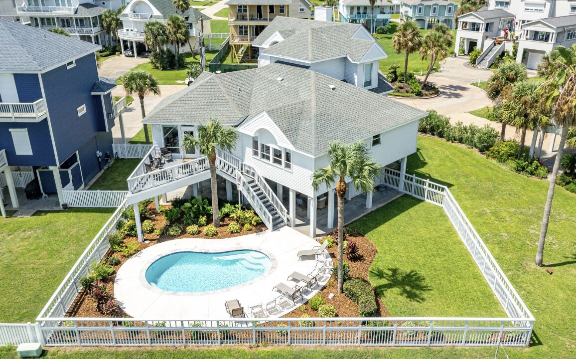 Photo of Outdoor in Pirates Beach West