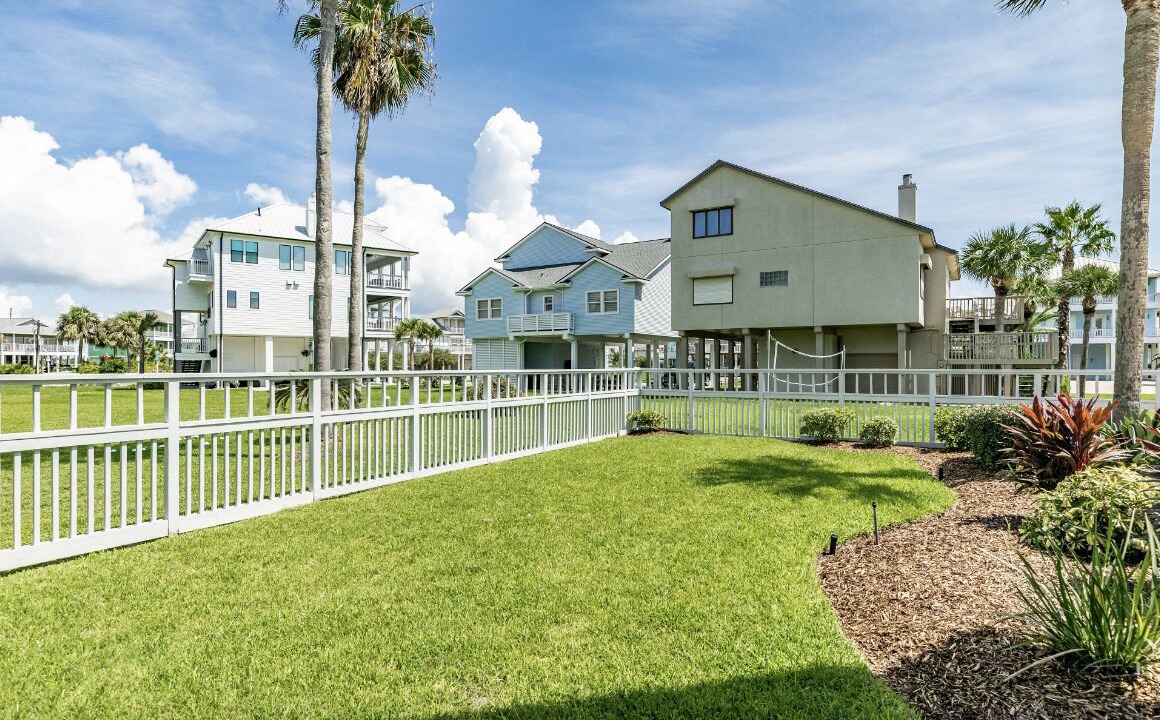 Photo of Outdoor in Pirates Beach West