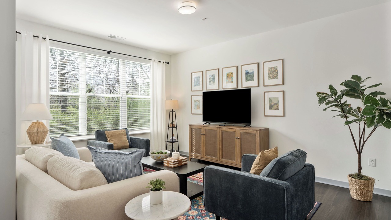 Photo of Livingroom in Tuttle West