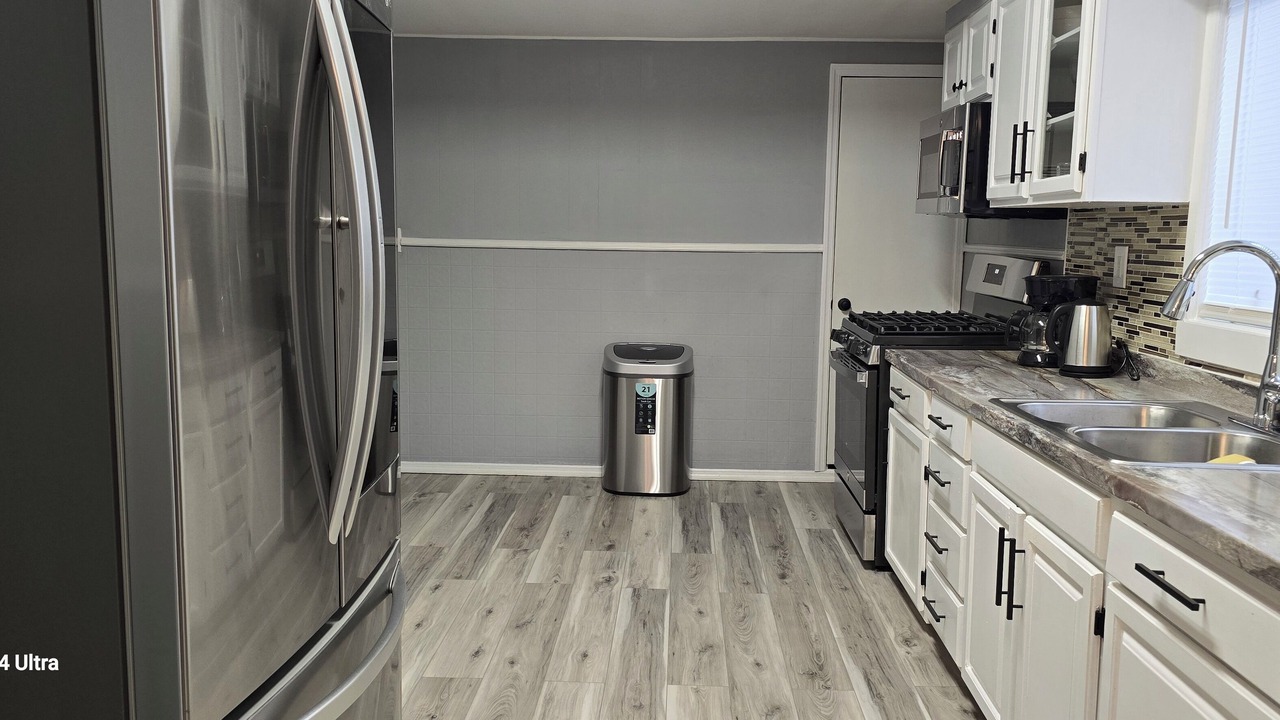 Photo of Kitchen in Stockade Historic District
