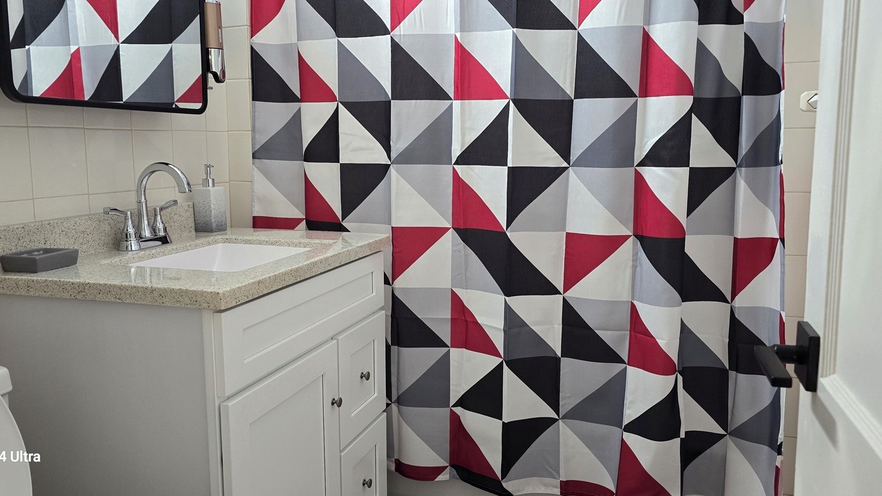Photo of Bathroom in Stockade Historic District