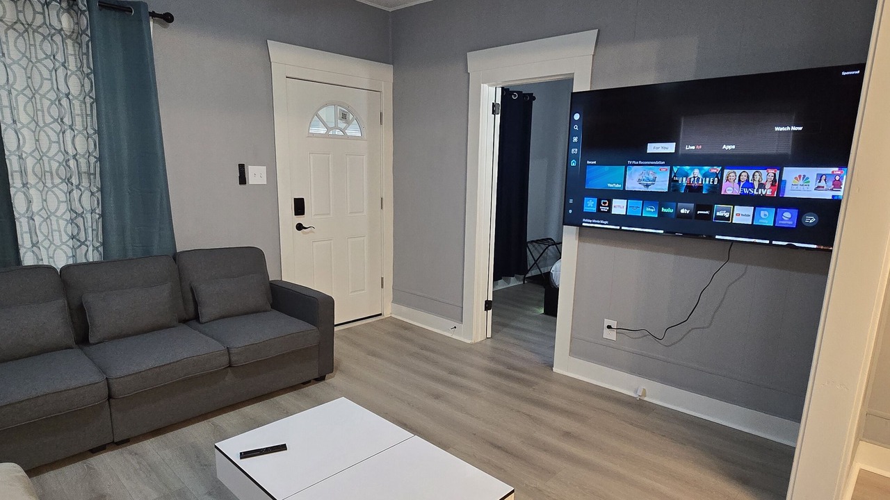 Photo of Livingroom in Stockade Historic District