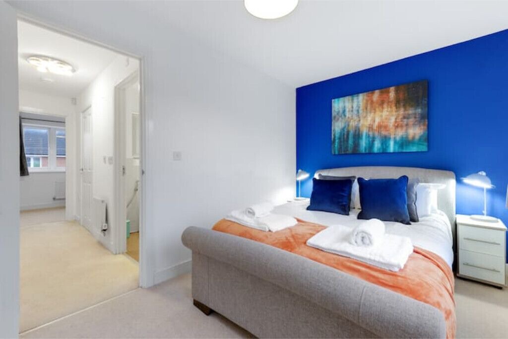 Photo of Bedroom in Leavesden