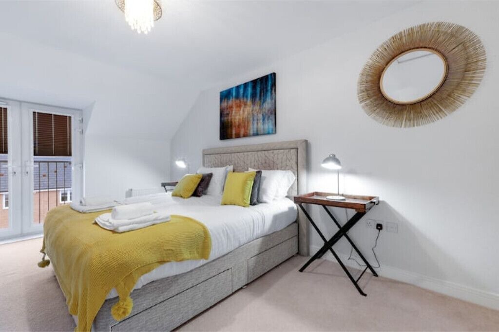 Photo of Bedroom in Leavesden