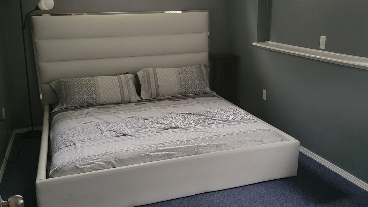 Photo of Bedroom in Kentwood
