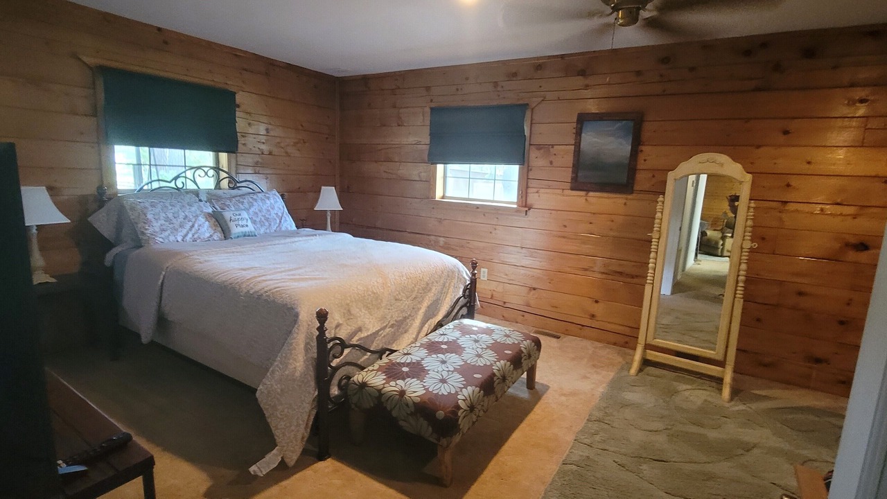 Photo of Bedroom in Longtown