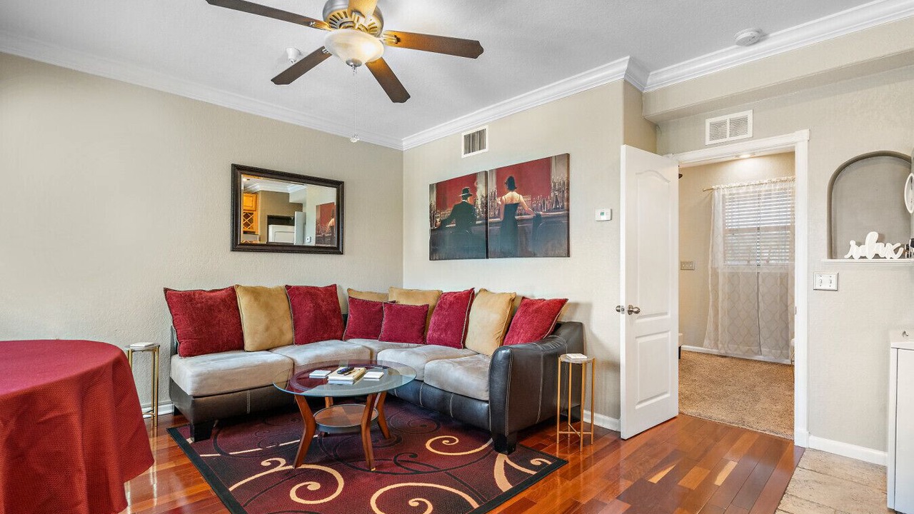Photo of Livingroom in St. Petersburg